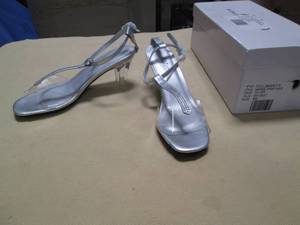 lot 139 image: Midnight Velvet Womans Marnie Strap Shoe (8M)