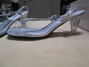 lot 141 image: Midnight Velvet Womans Marnie Strap Shoe (10M)