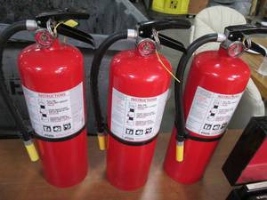 lot 96 image: Lot of 3 fire extinguishers...