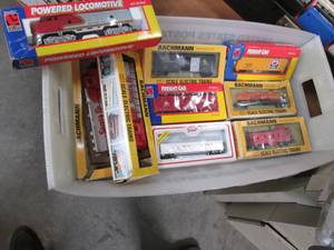 lot 97 image: Lot of H.O. Scale Electric Trains &...