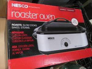 lot 105 image: Nesco 18qt Roaster Oven that Roasts...