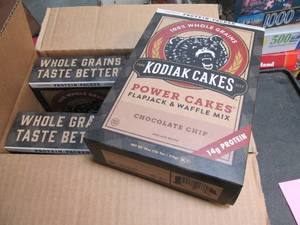 lot 150 image: Kodiak Cakes Chocolate Chip Power C...