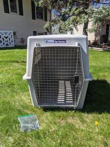 lot 95 image: Petmate Pet Porter Travel Kennel