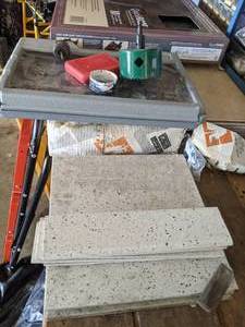 lot 101 image: Floor Tiles & Tiling Tools