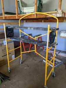 lot 116 image: Portable Rolling Scaffold Unit