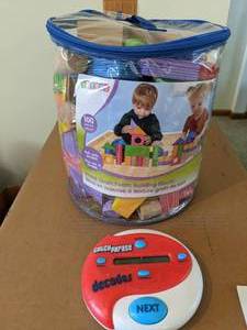 lot 283 image: Foam Building Blocks & Catch Phrase Game