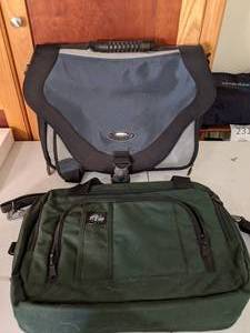 lot 249 image: Pair of Travel Bags Solo & Eagle Creek