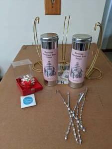 lot 272 image: (6) Ornament Displays, Victorian Tin Icicles & Silver Pine Ornament