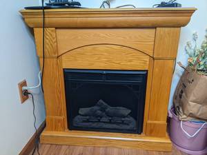 lot 254 image: Electric Fireplace with Oak Surround