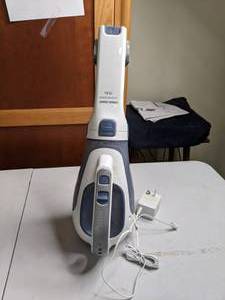 lot 218 image: Black & Decker 15.6V DustBuster Hand Vac