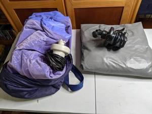 lot 226 image: (2) Air Mattresses with Pumps