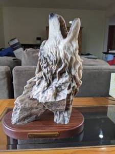 lot 206 image: Randall Reading Limited Edition Numbered Resin Wolf Sculpture Primal Song