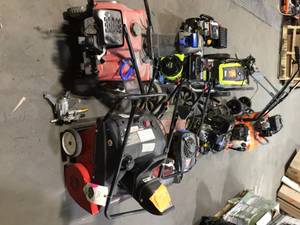 lot 36 image: Lot of assorted  Lawn care mowers and snow blowers For Parts Customer Returns See Pictures