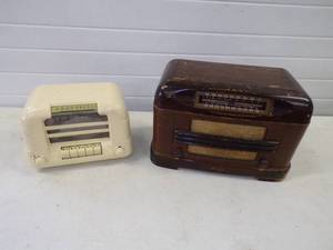Pair of Vintage Radios