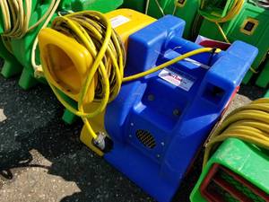 lot 341 image: Tool King 1 HP Bounce House Blower, Green