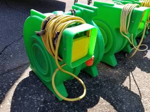 lot 344 image: B-Air Kodiak  1 HP Bounce House Blower, Green