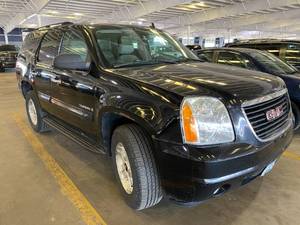 lot 11 image: 2007 GMC Yukon SLE 4x4