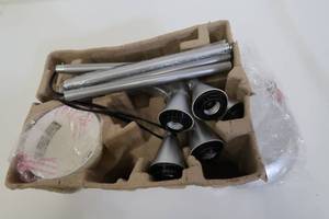lot 638 image: 5 Head Floor Lamp - Room Essentials