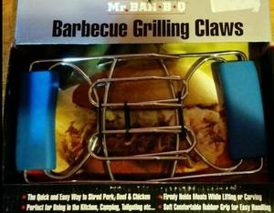 lot 696 image: Mr Bar B Q Barbecue Grilling Claws (Blue) And Marinade Injector Combo