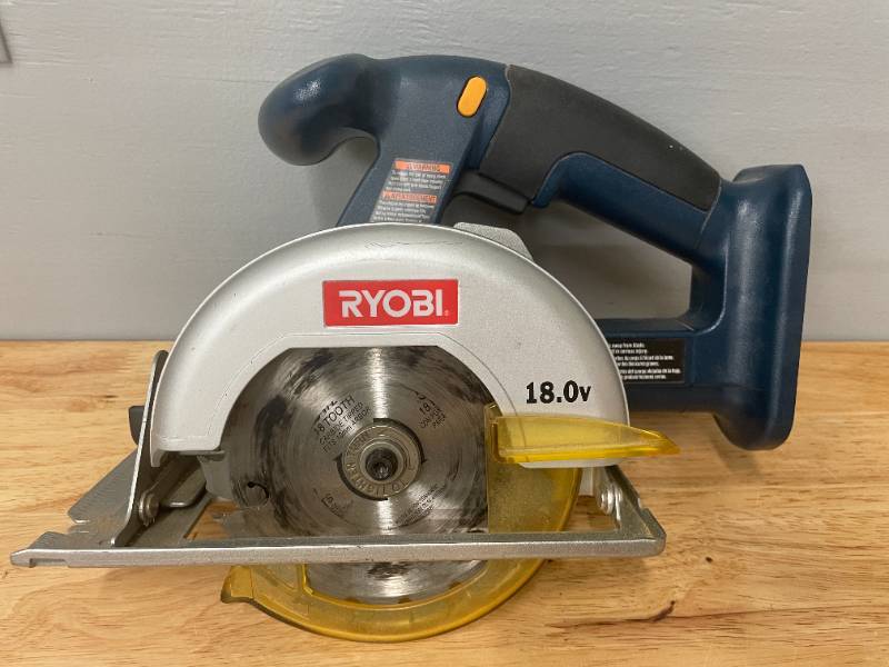 lot 14 image: Ryobi P501 18v 5 12 Cordless Circular Saw