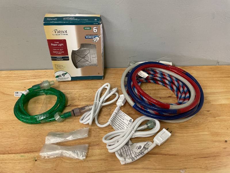 lot 94 image: 12 Foot Red White & Blue Rope Lights