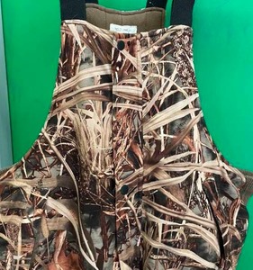lot 98 image: Wild Flowler Mens Camo Hunting Overalls Bib Pants XL