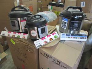 lot 299 image: 3 Display Models MultiUse Pressure ...