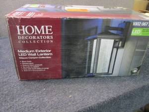 lot 304 image: Home Decorators Collection Mauvo Ca...