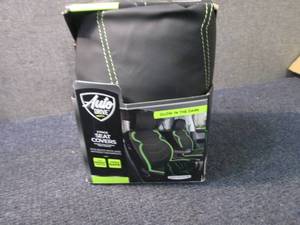 lot 353 image: Auto Drive 2 pk Seat Covers...