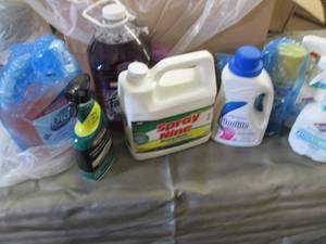 lot 4 image: Box of Assorted Cleaning & Hygiene ...