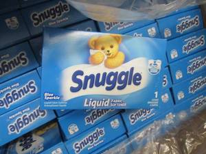 lot 16 image: Case of 100 Snuggle Single Load Liq...