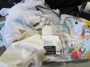lot 46 image: Laundry Bags, Mesh Bags...