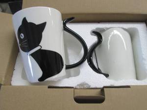lot 80 image: 2 Black Tail Cat Mug Sets...