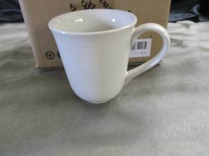 lot 82 image: 4 Le Tauci Coffee Mugs...
