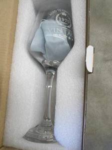 lot 118 image: 4 Vintage 1979 Gift Wine Glasses...