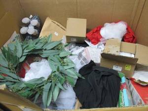 lot 152 image: Pallet Box of Misc Returned & Overs...