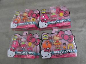 lot 158 image: 4 Hello Kitty Mini-Dolls W3...