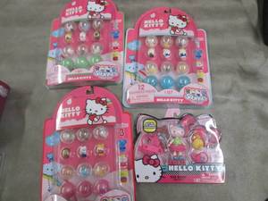 lot 161 image: 4 Hello Kitty Toy Sets W3...