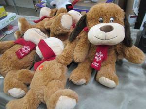 lot 178 image: 6- Super Soft Plush Dogs 2018 V4...
