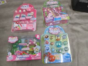 lot 188 image: 4 Squinkies Sets ZZ3...