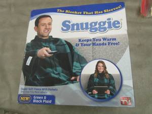 lot 193 image: Snuggie ZZ3...