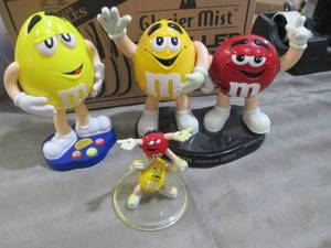 lot 433 image: M&M Collectables...