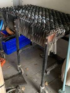 lot 15 image: Expandable Roller Conveyor 24 Inch Wide Expands To 9 Foot