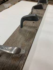 lot 26 image: Barnwood Golf Club Peg Hook Rack 48 Long