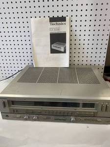 lot 29 image: Technics SA-626 AM FM Stereo Receiver