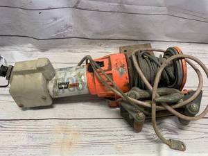 lot 58 image: Warn Work 3700 Winch Untested