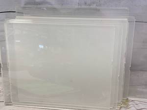 lot 89 image: Lot of 10 Sheets of Plexiglass (approx 11 x 14 x 12)