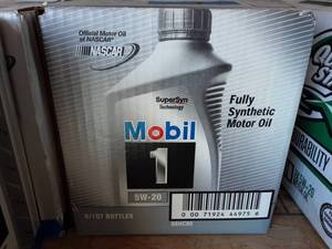 lot 7 image: 6 Qts. Mobil 1 Full Synthetic 5W-20 Motor Oil