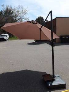 lot 19 image: 10 Ft. Diameter Southern Butterfly Freedom Umbrella