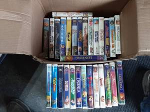 lot 43 image: Approx. 30 VHS Tapes-Disney & Others